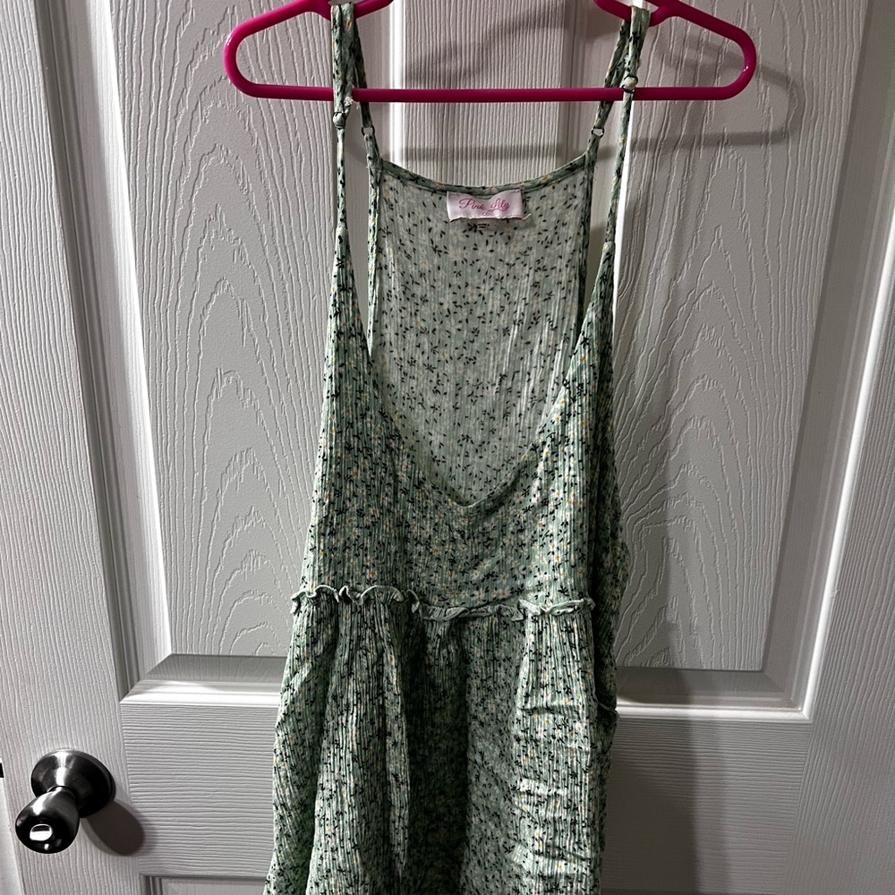 Flowy Racerback itsy floral tank